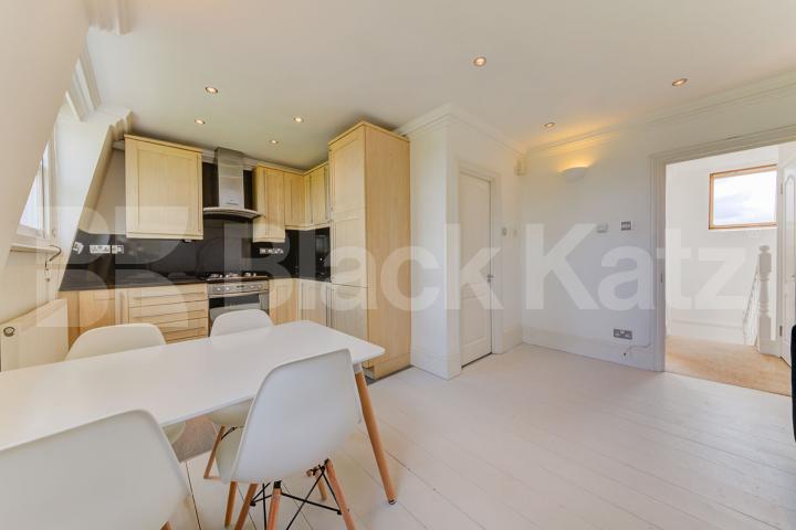 Top Floor 1 bedroom property only a short walk to Upper Holloway Station Tollington Way  , Holloway
